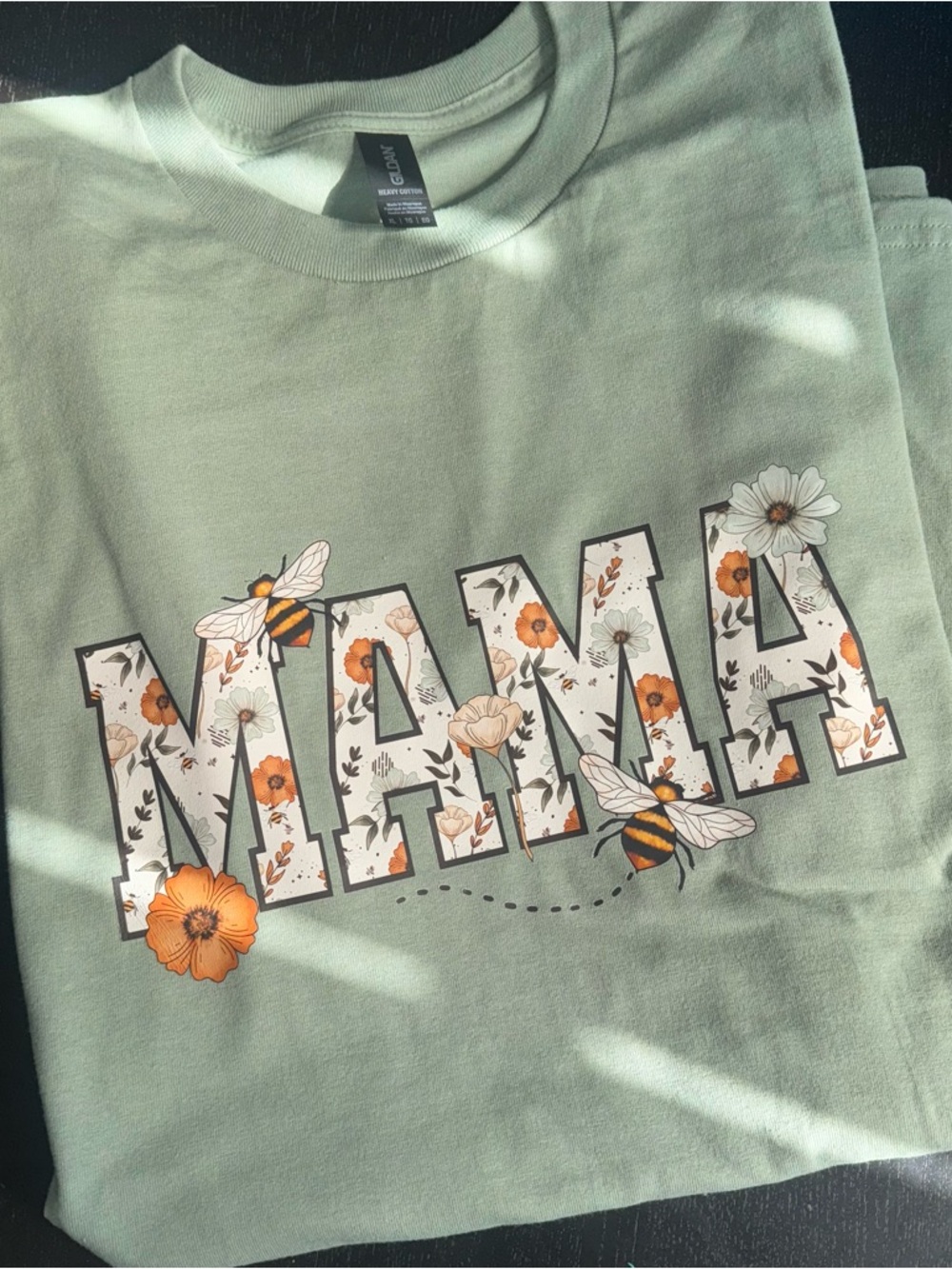 Light Green "MAMA" Floral Bee Short Sleeve Tee